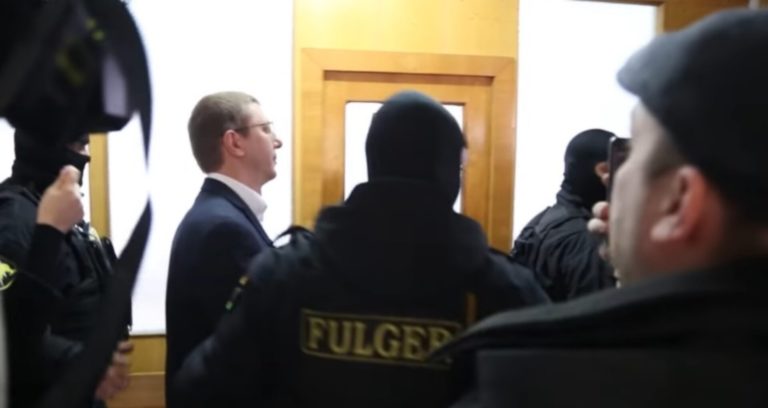 Источники: прокурор, в кабинете которого прошли обыски, вёл уголовное расследование по делу Виорела Морарь
