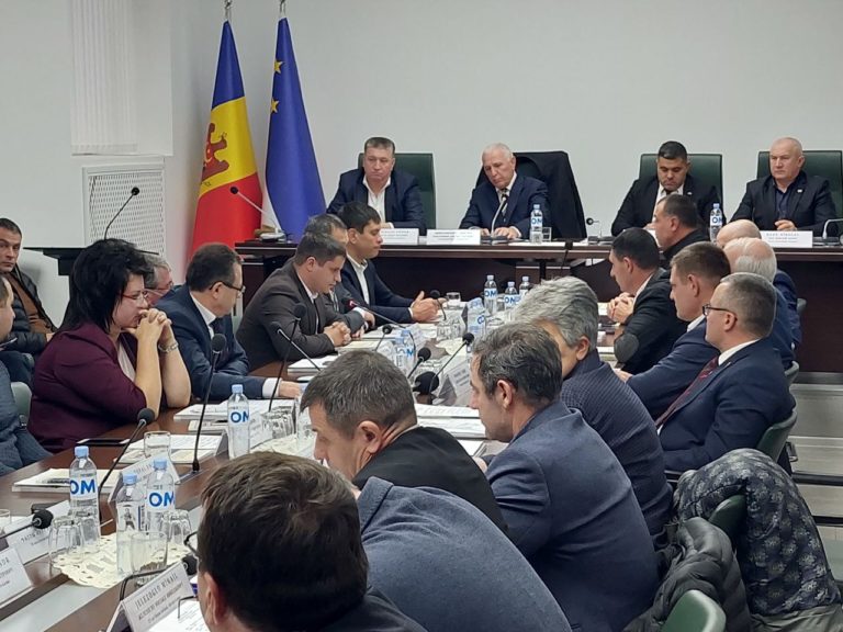 СРОЧНО! Депутаты Народного Собрания Гагаузии покинули зал заседаний. Они не договорились