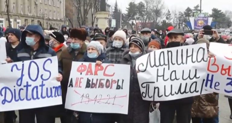 (ВИДЕО/ФОТО) Марина Таубер и сторонники партии «Шор» проводят акцию протеста в Бельцах