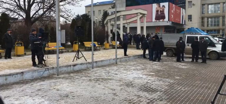 (LIVE) Митинг в Комрате против повышения цен на энергоносители