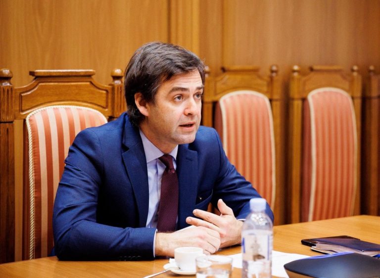 Над Молдовой пролетели три ракеты. Попеску вызвал российского посла для разъяснений
