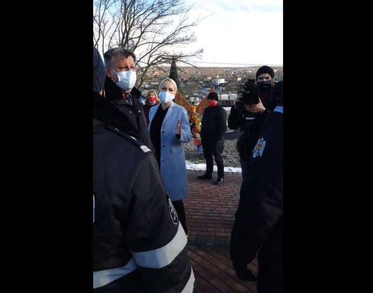 Власти Оргеева продолжают выступать против ограничений. В парк развлечений OrheiLand прибыла полиция