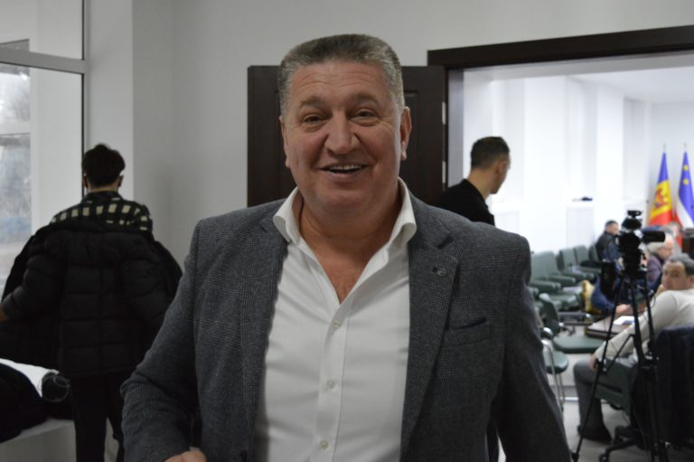 Житель села Баурчи пожаловался на ресторан гагаузского депутата за громкую музыку ночью, но полиция не усмотрела нарушения