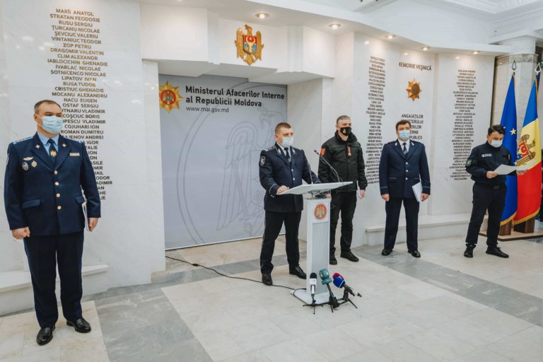 Полицейский потребовал лишить Jurnal TV права работать один год. Реакция МВД