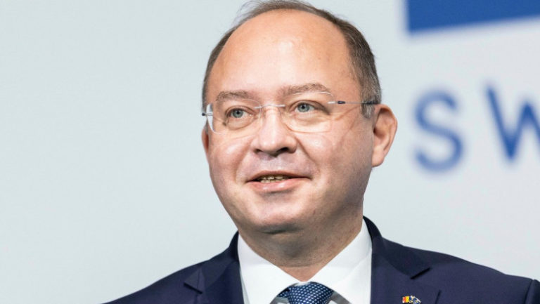 Румыния обратилась в НАТО с призывом начать консультации после нападения России на Украину