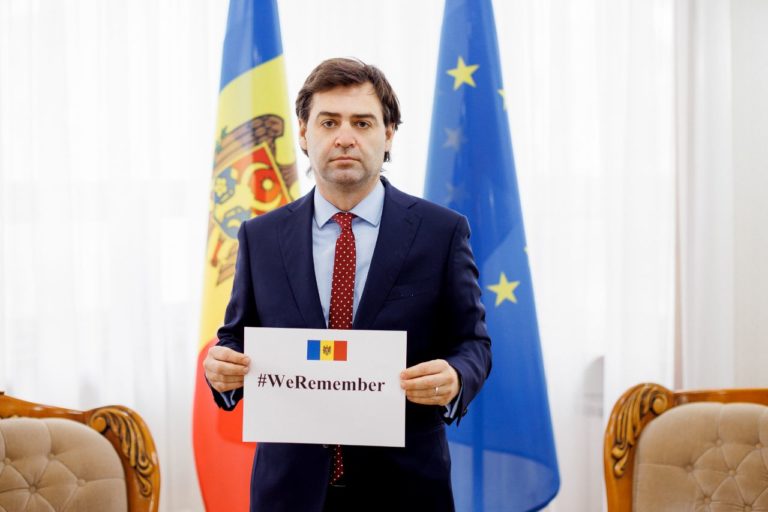 #Мы помним. Глава МИДЕИ поддержал флешмоб в день памяти жертв Холокоста