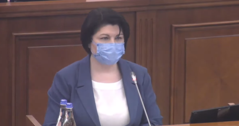 Гаврилица просит парламент ввести режим ЧП, чтобы «помочь всем гражданам благополучно пережить эту зиму»