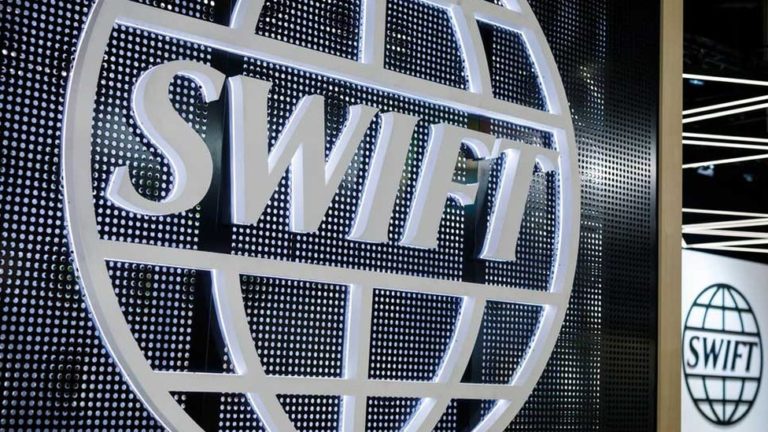 Глава МИД Украины: Германия поддержала отключение России от SWIFT