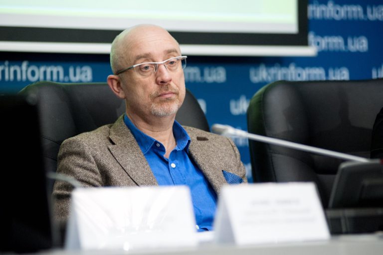 «У вас есть шанс начать новую жизнь». Минобороны Украины обещает амнистию сложившим оружие