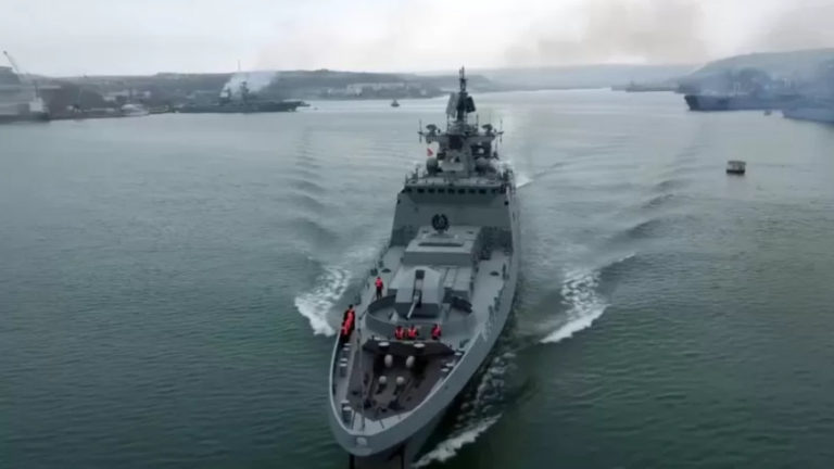 Россия перекрыла воздушное пространство над Черным и Азовским морями вокруг Крыма