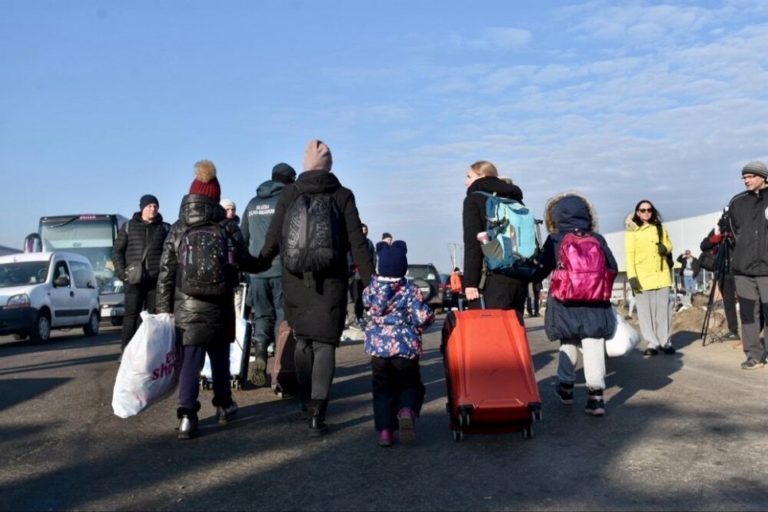 Украинские беженцы с детьми получат финансовую помощь в Польше