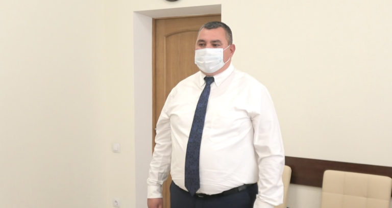 Главного прокурора Хынчешт задержали после обысков. Его подозревают в незаконном обогащении