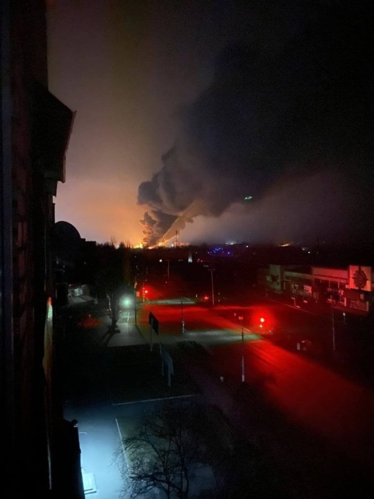 Российские войска били с моря ракетами по побережью Украины