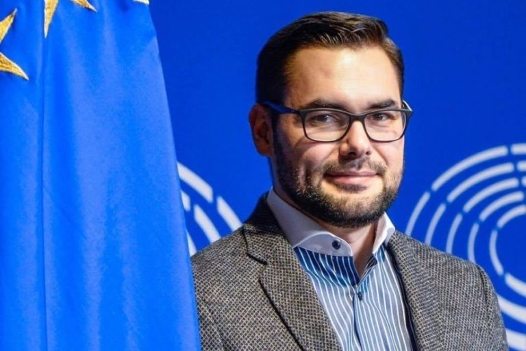«Наверное, Орбан хочет денег» – Юлиан Гроза о позиции Венгрии по вступлению Украины в ЕС