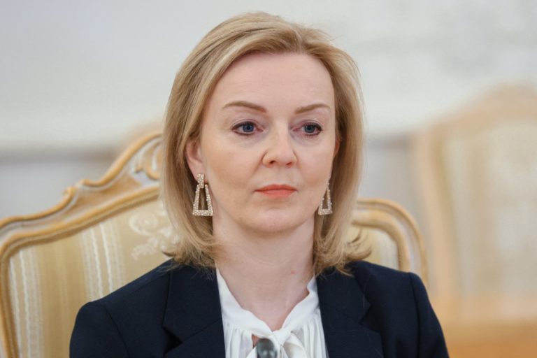 «Мы согласуем наш ответ с союзниками»: Британия грозит наказанием России после признания самопровозглашенных ЛНР и ДНР
