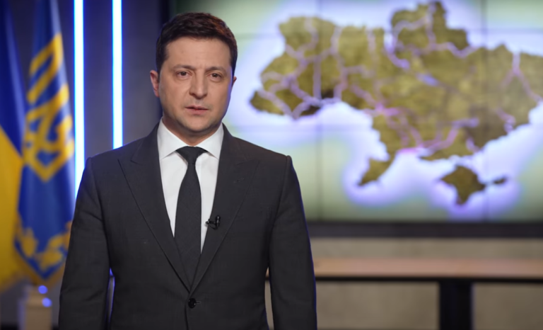 «Если мы сегодня промолчим, то завтра исчезнем». Зеленский объявил о призыве резервистов