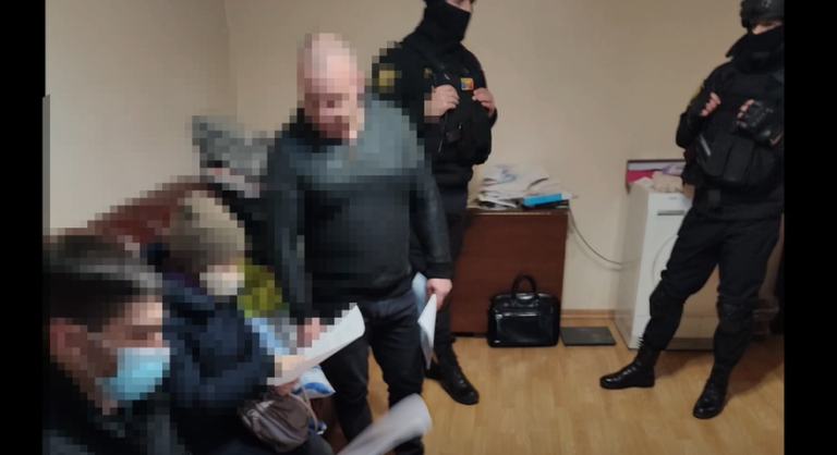 Набрали «авансов» на 7,5 млн леев, товар не привезли. Задержаны трое мошенников