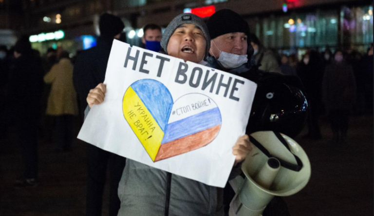 Российские оппозиционеры объявили о создании Антивоенного комитета против «агрессивной диктатуры Путина»