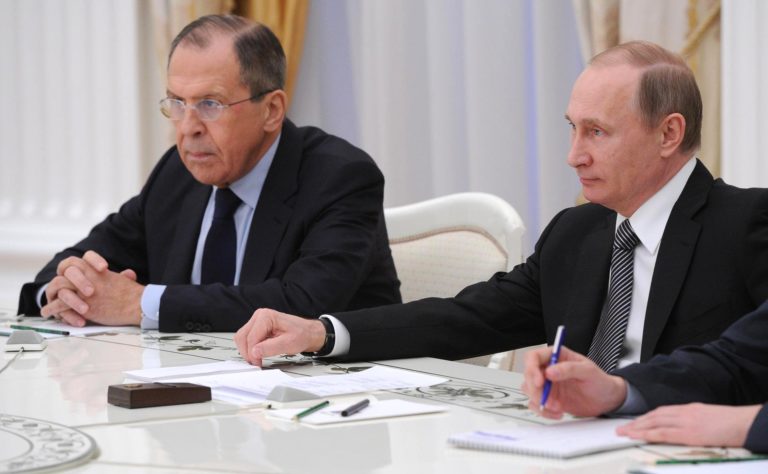 Путин извинился перед премьером Израиля за слова Лаврова о том, что у Гитлера была еврейская кровь