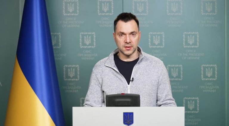 (ВИДЕО) Арестович о ситуации в Украине: можно чувствовать «сдержанный оптимизм»