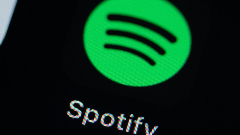 Стриминговый сервис Spotify полностью уйдет из России