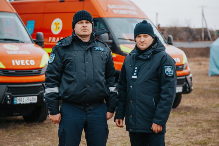 На трех КПП образовались километровые очереди
