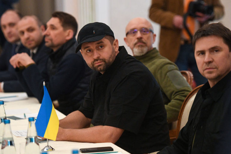 Депутаты Рады о позициях по Крыму и Донбассу на переговорах: «Мы признаем международные границы Украины по состоянию на 1991 год»