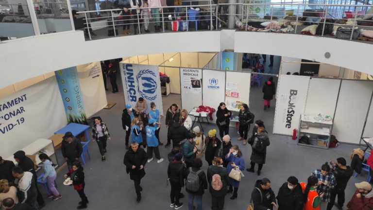 Центр временного размещения беженцев на Moldexpo переходит под управление правительства. Реакция примара Кишинева