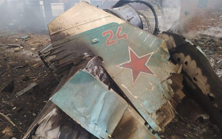 За трофейный самолет — 1 млн $, за вертолет — 500 тыс $. Укроборонпром предлагает украинцам и россиянам «подработку»