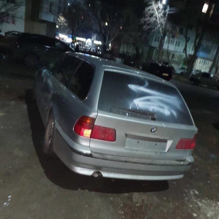 В Кишиневе и Бельцах неизвестные атаковали автомобили с украинскими номерами