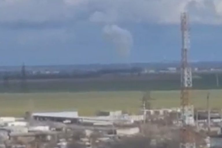 (ВИДЕО) В Одессе российские войска начали стрелять с моря