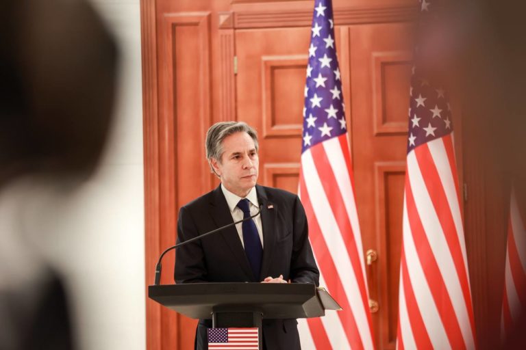 Госсекретарь США Энтони Блинкен на встрече G20 потребовал у России разблокировать экспорт украинского зерна