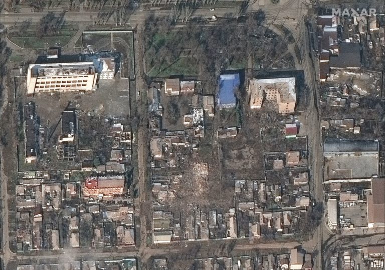 Российские войска обстреляли офис миссии ЕС в Мариуполе