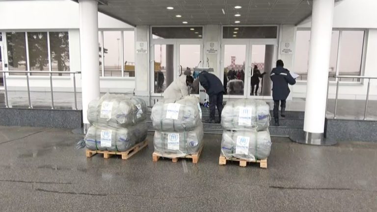 В Республику Молдова прибыла первая партия гуманитарной помощи для беженцев из Украины