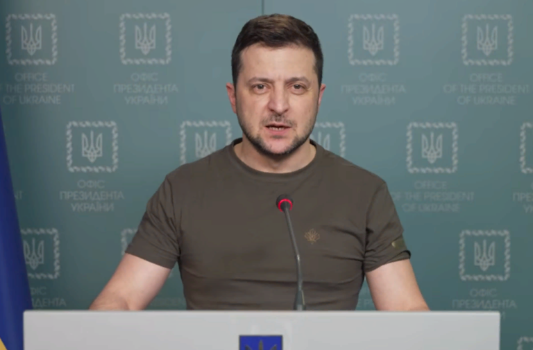 (ВИДЕО) Зеленский записал видео-обращение на 14-й день войны
