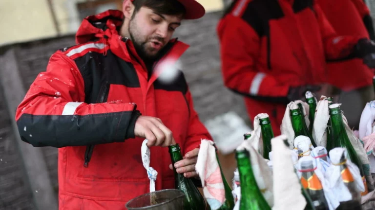 Львовская пивоварня с началом войны начала создавать «коктейли Молотова»