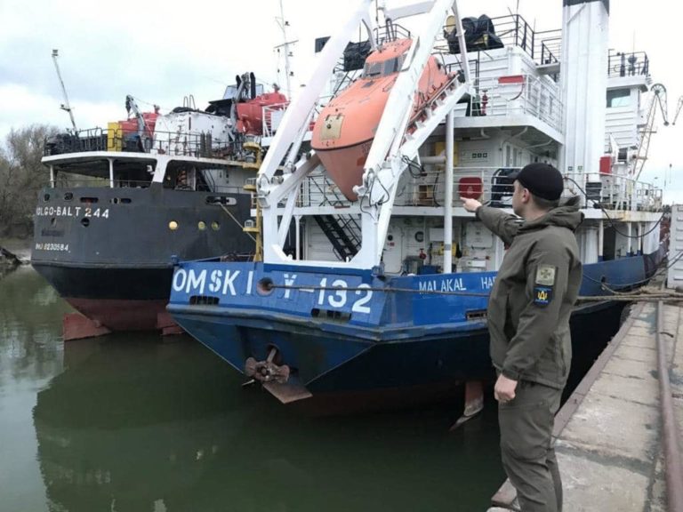 Украина арестовала 10 российских судов в Одессе и собирается их национализировать