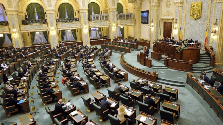 Сенат Румынии одобрил предоставление Молдове помощи в размере 100 млн евро