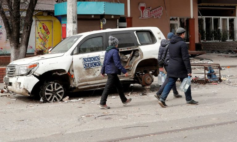 Сотрудников ОБСЕ задержали в Донбассе. Организация пытается их освободить