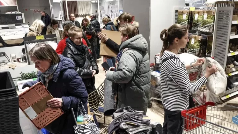 За неделю из России ушли «Декатлон», Reserved и Jysk. Сколько россиян потеряли работу?