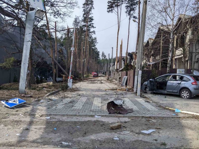 В Гостомеле под Киевом пропавшими без вести считаются более 400 человек
