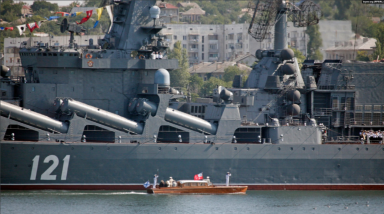 Журналисты Радио Свобода идентифицировали моряка, погибшего на «Москве». Российские власти утверждают, что весь экипаж спасен