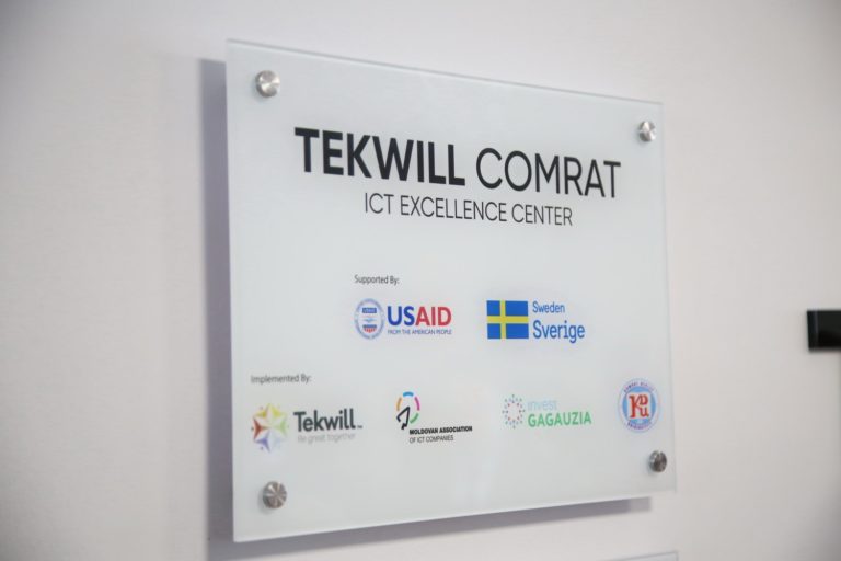 (ФОТО) В Комрате открылся образовательный центр Tekwill