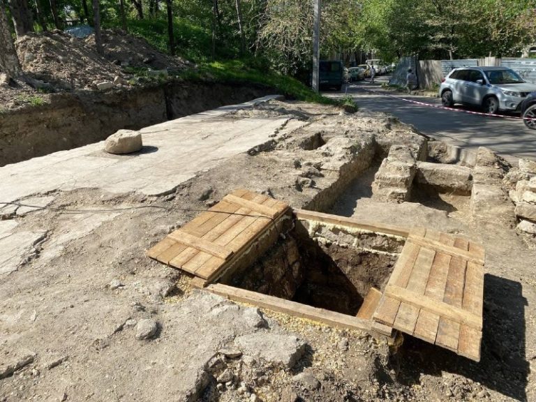 (Фото) Новые открытия археологических раскопок дома митрополита Гавриила Бэнулеску-Бодони в Кишиневе
