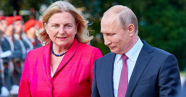 Экс-глава МИД Австрии вышла из совета директоров «Роснефти». Путин был на ее свадьбе в 2018 году