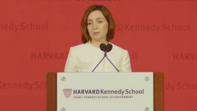 «Ты хочешь стать политиком и хочешь, чтобы мы за это заплатили?» — Майя Санду о том, как создавалась партия PAS