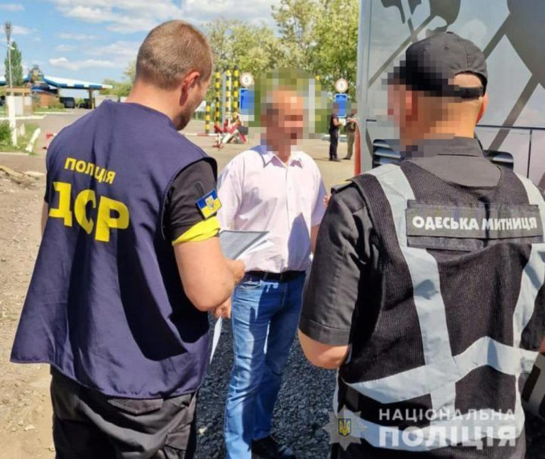 Из Молдовы в Одессу ввозили товары под видом гуманитарной помощи, чтобы сбывать их на рынке
