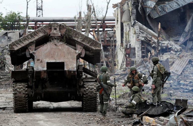 российские военные азовсталь