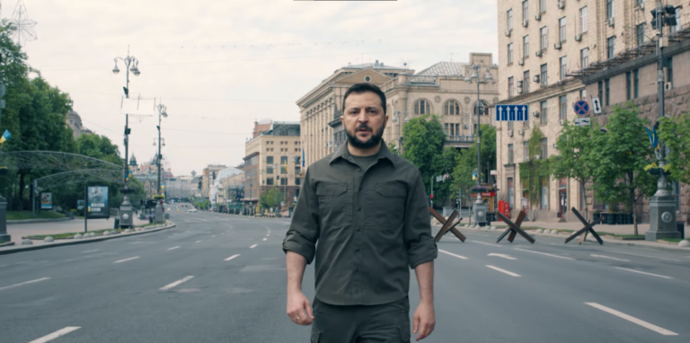 Зеленский в обращении к 9 Мая: «Мы никому не дадим присвоить Победу»