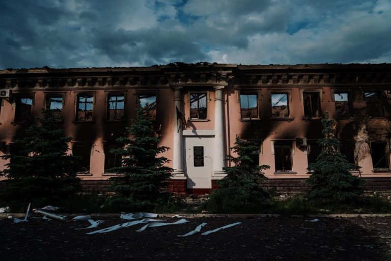 Британская разведка: Украина теряет Северодонецк, а российские войска страдают от нехватки снабжения
